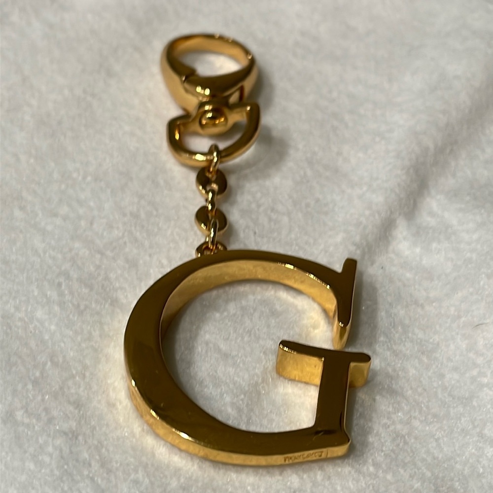 Gold Tone initial G Key Chain NWOT